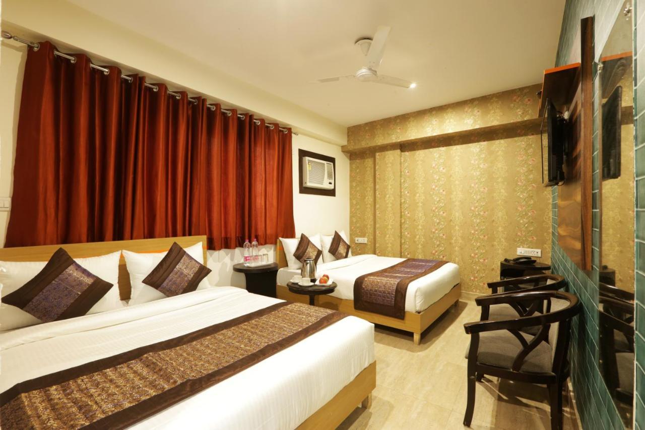 Hotel Airport Star Yeni Delhi Dış mekan fotoğraf