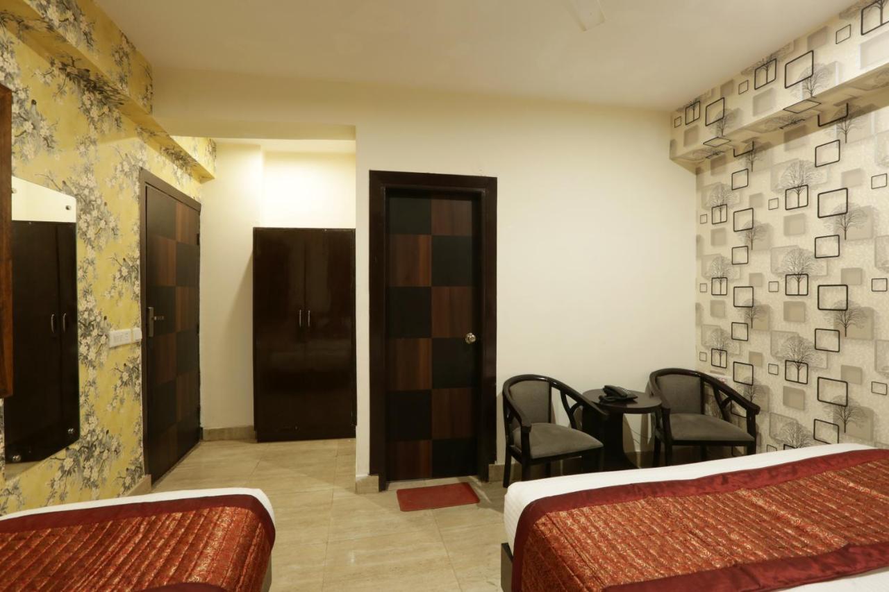 Hotel Airport Star Yeni Delhi Dış mekan fotoğraf