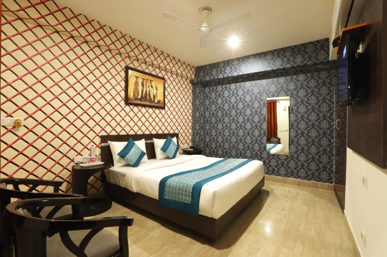 Hotel Airport Star Yeni Delhi Dış mekan fotoğraf
