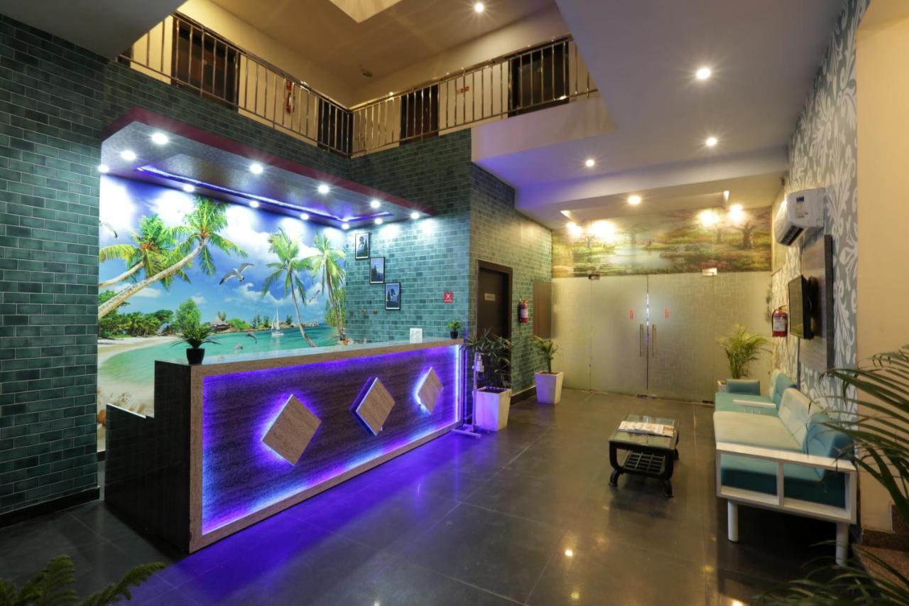 Hotel Airport Star Yeni Delhi Dış mekan fotoğraf