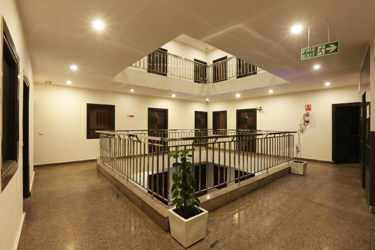 Hotel Airport Star Yeni Delhi Dış mekan fotoğraf